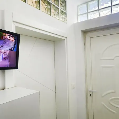 Modern Ibra 2 Apartman